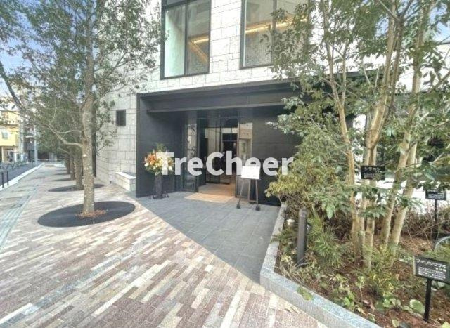 プラウドタワー東池袋ステーションアリーナのエントランス