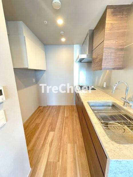 プラウドタワー東池袋ステーションアリーナのキッチン|別号室：参考写真