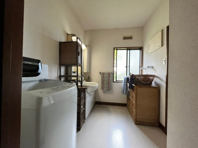 高岡郡四万十町大正のランドリースペース