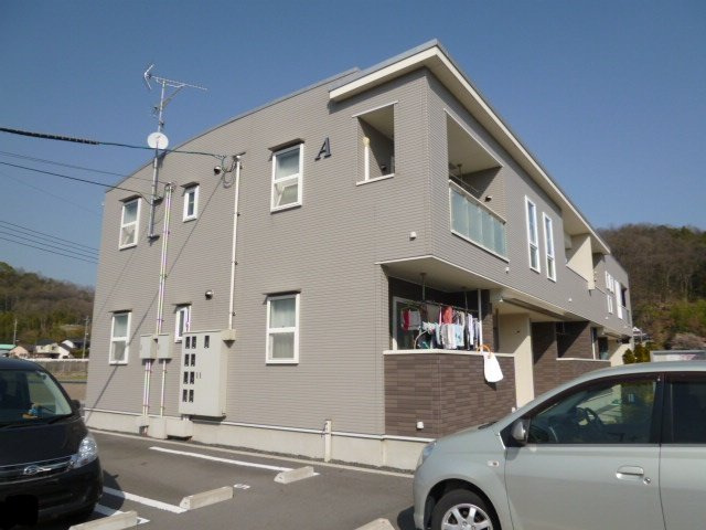総社市井尻野のアパートの外観