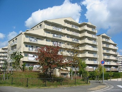 ガーデンコート神戸三田Ｄ棟の外観