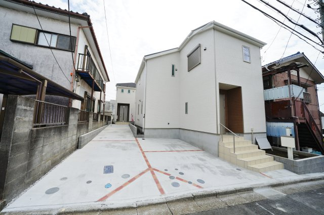【横浜市瀬谷区三ツ境56-3全２棟新築戸建て２号棟】★仲介手数料無料★（三ツ境小学校・原中学校）の外観