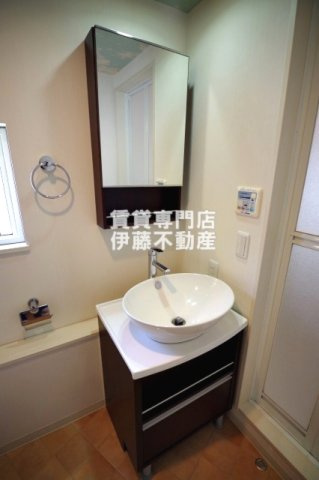 シェソワ黒川の洗面所|独立洗面化粧台