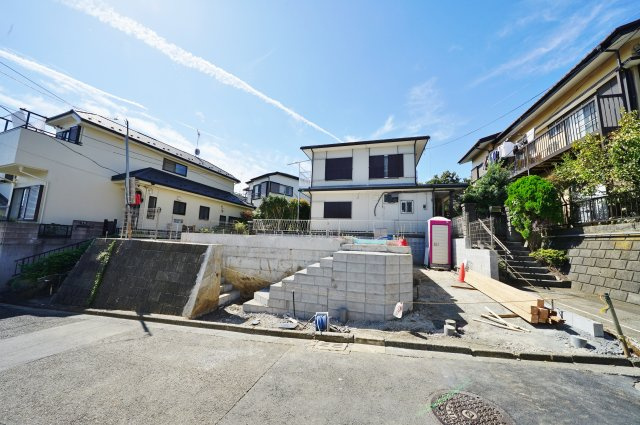 【横浜市旭区本村町61-24新築戸建て】★仲介手数料無料★（二俣川小学校・万騎が原中学校）の外観