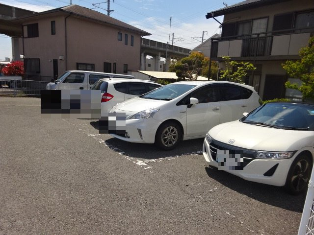 グレイスハイムの駐車場
