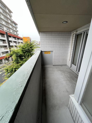 【バルコニー】 | カワサキビル