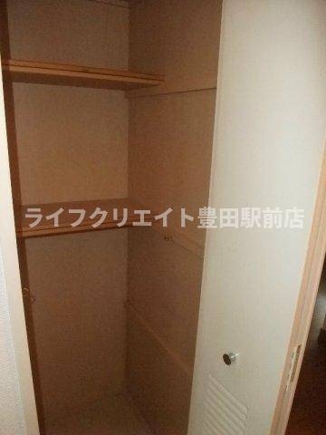 カサヴェールひじかたの収納