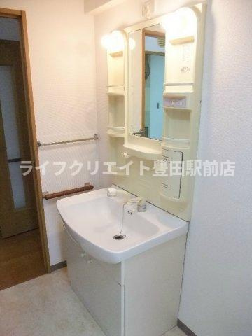 カサヴェールひじかたの洗面所
