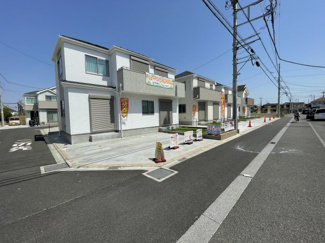 【前面道路含む現地写真】 | 前面道路（P号棟、Q号棟、S号棟）