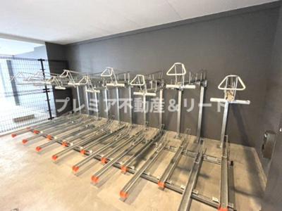【その他共用部分】 | ルフォンプログレ神田プレミア | 屋内駐輪場です