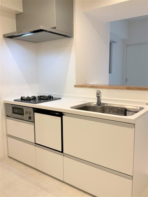 【キッチン】 | C.COLOR南新町 | カウンターキッチン、広々システムキッチン！食洗機もあります！