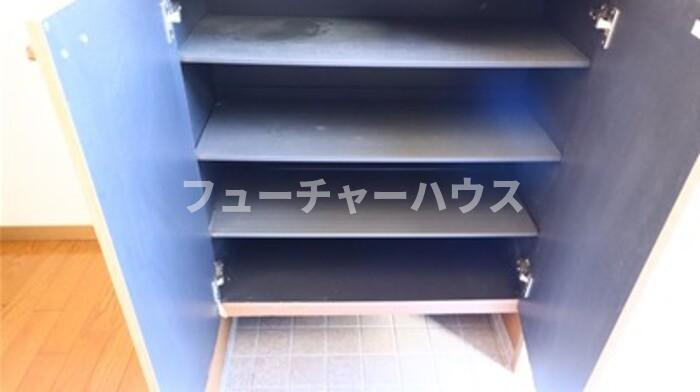 リヴェール　Ａの玄関