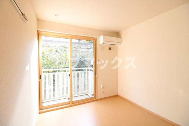 【居間・リビング】クレスト西戸部
