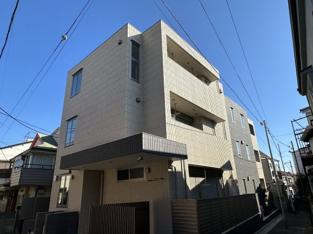 Ｕｎ　Ｒｅｖｅ　Ｎａｋａｎｏ