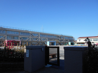 立川市立第五小学校まで260ｍ