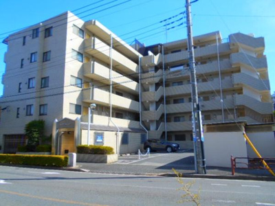 【外観】 | 三角ロイヤルハイツ