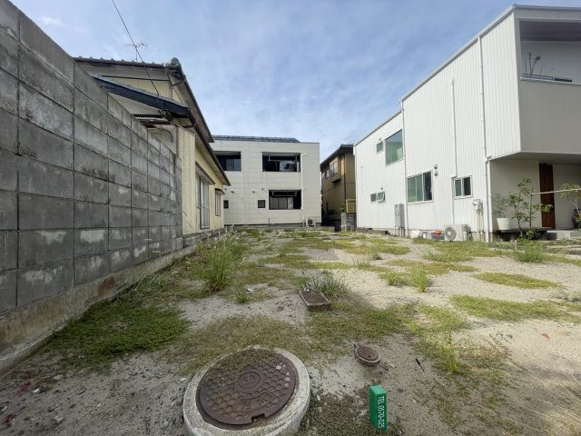 東区石山3丁目　売地