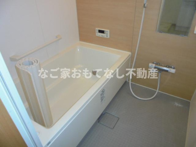 【浴室】 | プリフォンド