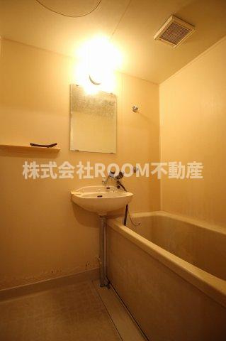 ガーデンR2の浴室|お風呂です