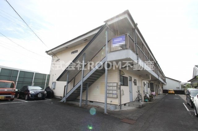 ガーデンR2の外観|おしゃれな外観です