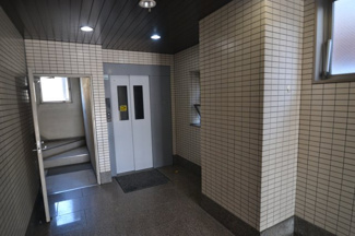 【エントランス】