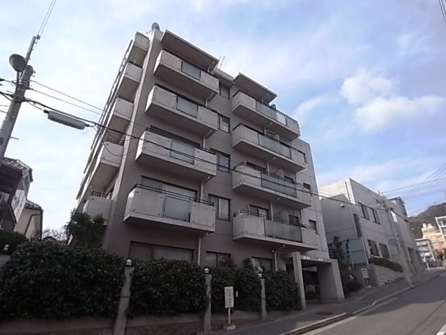 野村ステイツ坂口通の外観