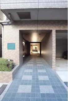 【エントランス】