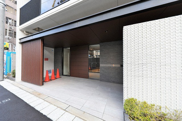 アーバネックス本町のエントランス