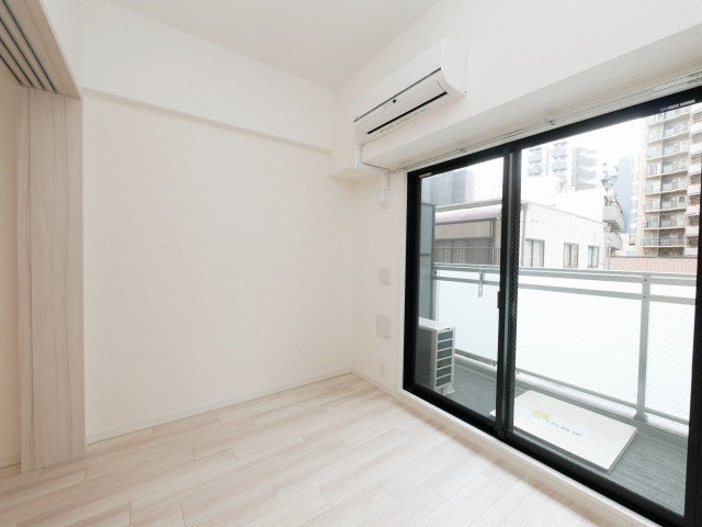 S-RESIDENCE阿波座WESTの洋室