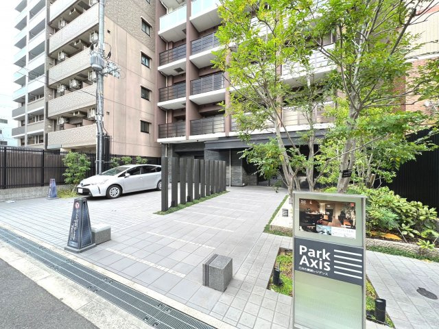 パークアクシス本町のエントランス
