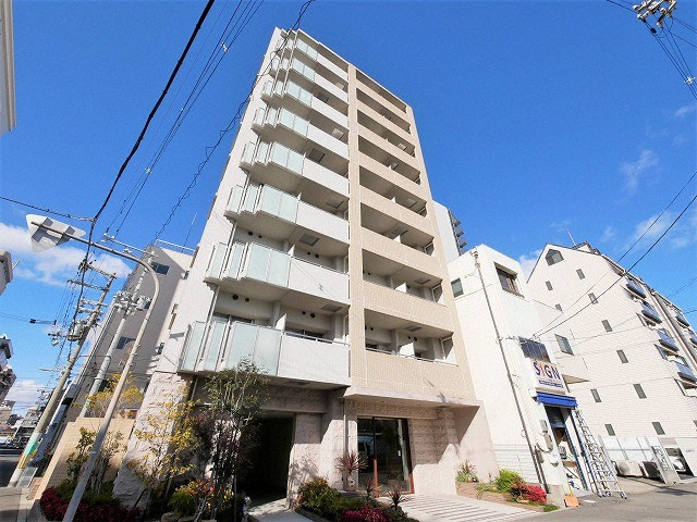 La Douceur桜川の外観