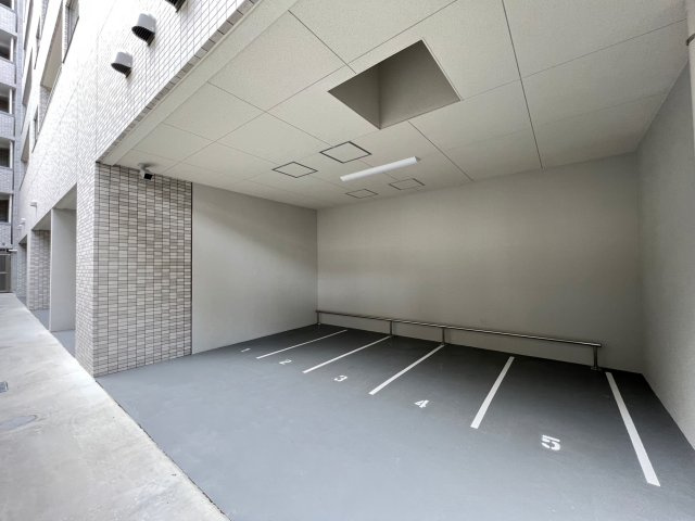 Vinoプレジオ本町の駐車場