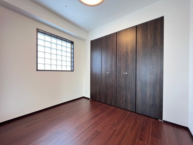 Vinoプレジオ本町の洋室