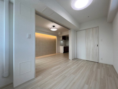 【洋室】 | Vinoプレジオ本町