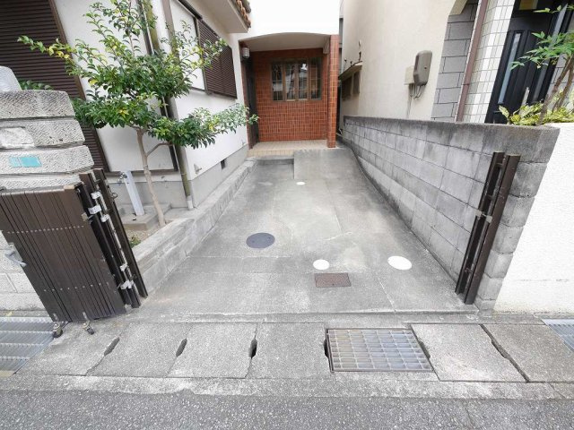 貴崎5丁目戸建の駐車場