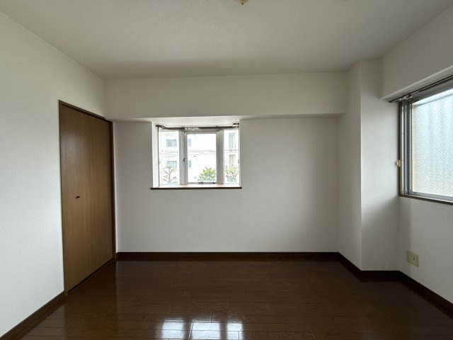 メゾンⅠの洋室