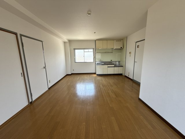 モアークレスト飾磨の居間・リビング