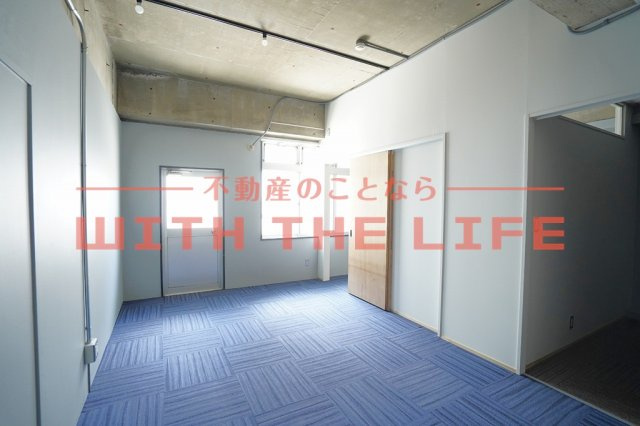 R-BLDG02【キャッシュバック対象物件】の居間・リビング|使いやすい居間です