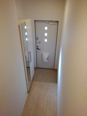 【玄関】 | シャイニング　Ｂ