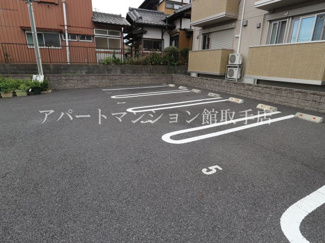 【駐車場】