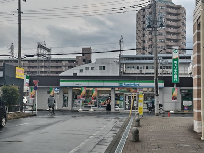 コンビニ