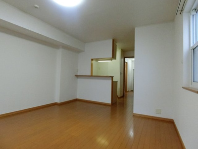 【居間・リビング】 | アークレジデンスＡ | イメージB101号室写真