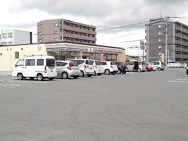 マテーラ大島の周辺|セブンイレブン八女本村店まで400m