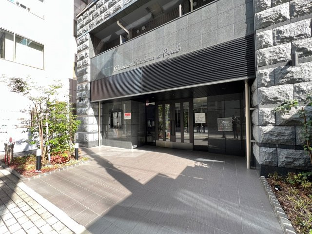 プレサンス北浜レガーロのエントランス