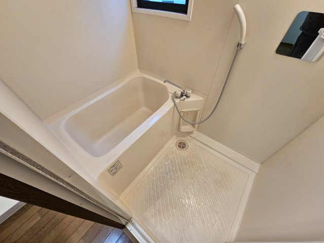 御影岡本ビルの浴室