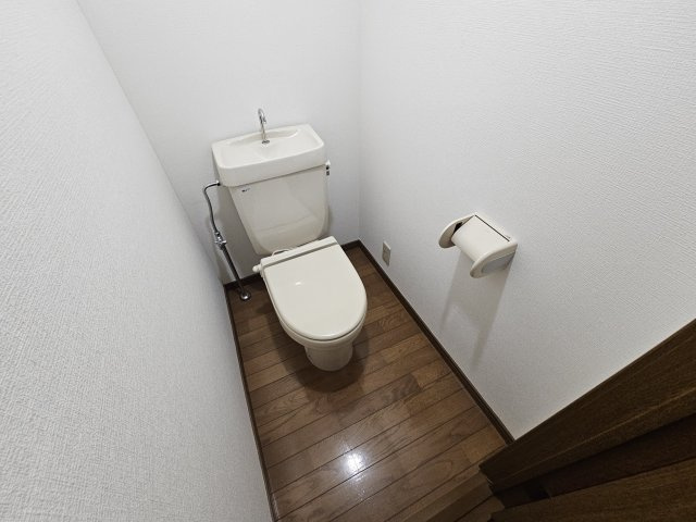 御影岡本ビルのトイレ