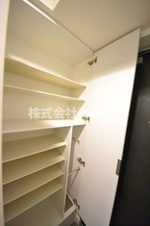 【玄関】 | プレサンス堺筋本町エグゼブラン | 玄関です
