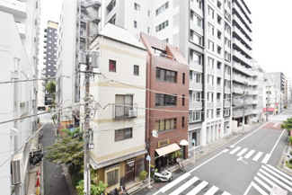 【展望】 | 眼前に広がる空の雄大さと、このお部屋の自慢の一つである「眺望」をご覧ください。毎日、この景色を独り占めできる新生活に夢が広がります。～即日のご見学可能～　お問合せはお気軽にどうぞ。