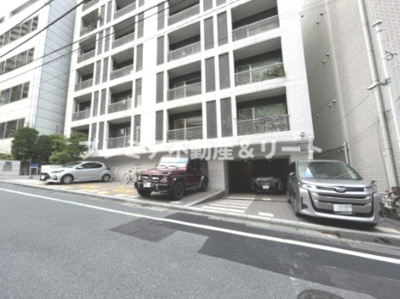 【駐車場】 | キャビンアリーナ赤坂 | 駐車場完備です