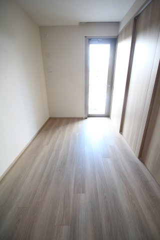 グランカーサ川崎生田の洋室|同じ間取りの違うお部屋の写真になります。